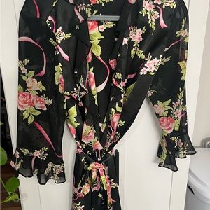 Vintage Oscar de la Renta flowered wrap robe,